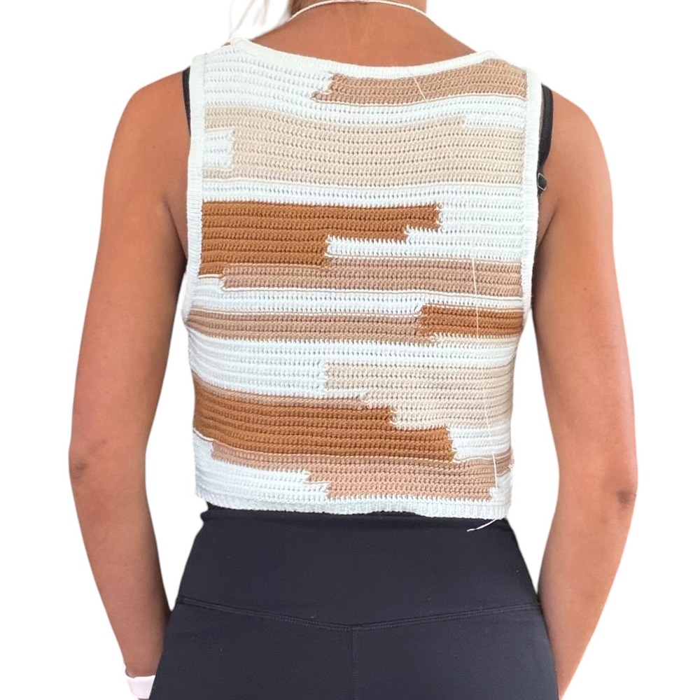 Le Lis Collection Women's S Tan Brown Abstract Stripe Crochet Knit Crop Tank Top - Picture 4 of 10